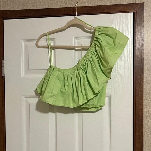 One-Shoulder Cropped Ruffle Top - Picture 5 of 5